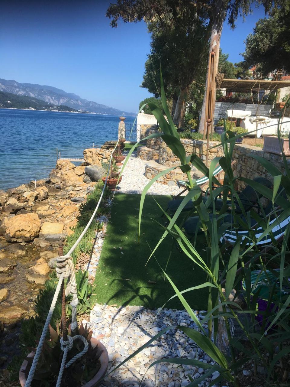 Roditses Beach Sea Front Apartments Samos Town Zewnętrze zdjęcie