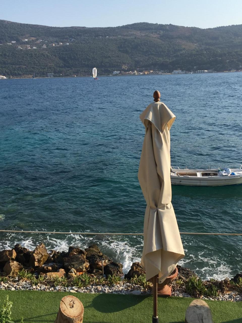 Roditses Beach Sea Front Apartments Samos Town Zewnętrze zdjęcie